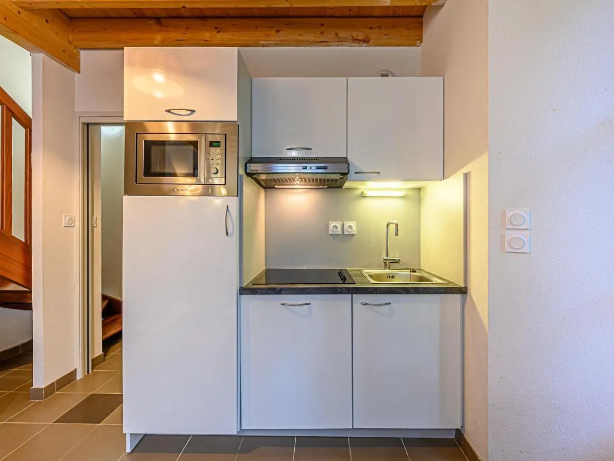 Villa Chateau De Kergonano- Dans L'Orangerie-4 By Interhome Baden 0*,