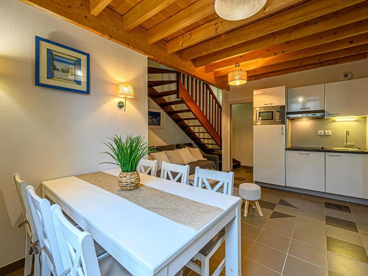 Villa Chateau De Kergonano- Dans L'Orangerie-4 By Interhome Baden