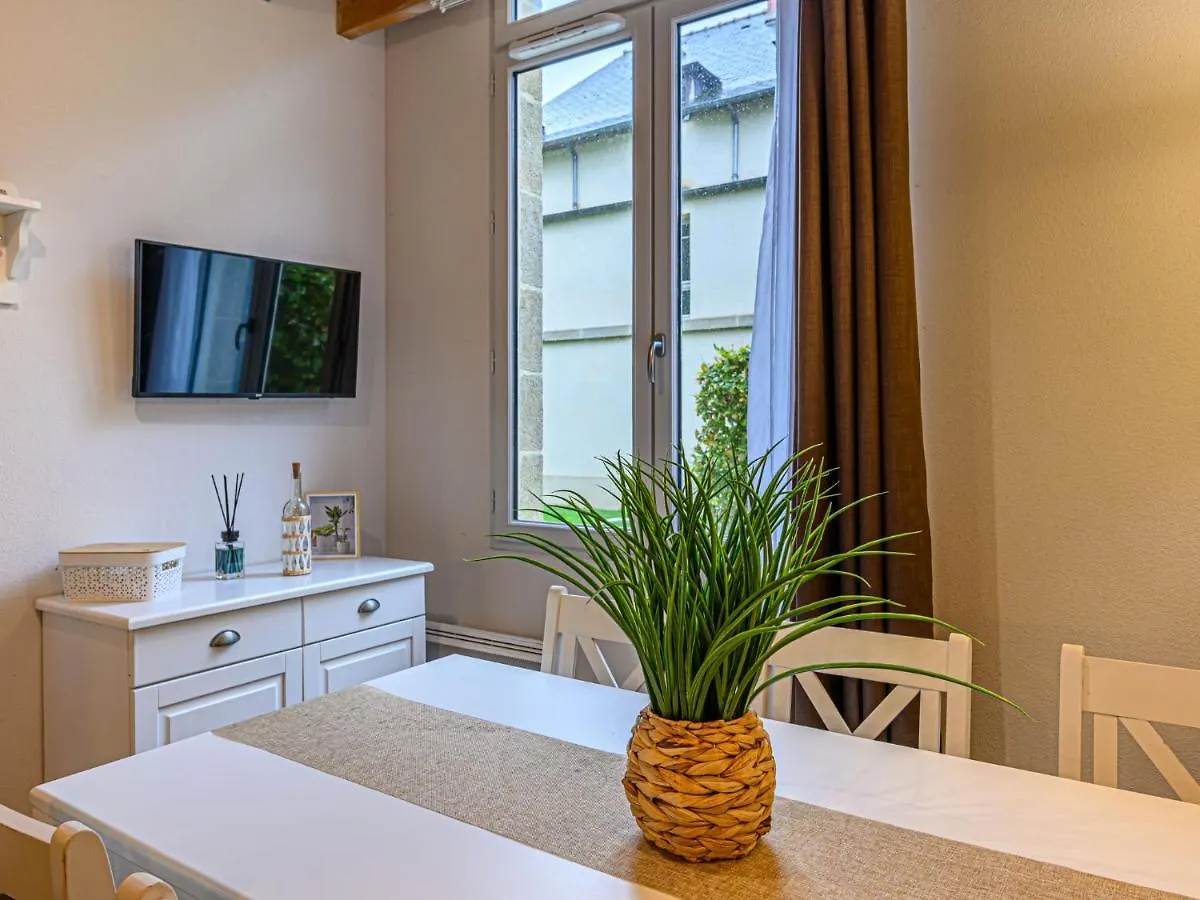 Villa Chateau De Kergonano- Dans L'Orangerie-4 By Interhome Baden
