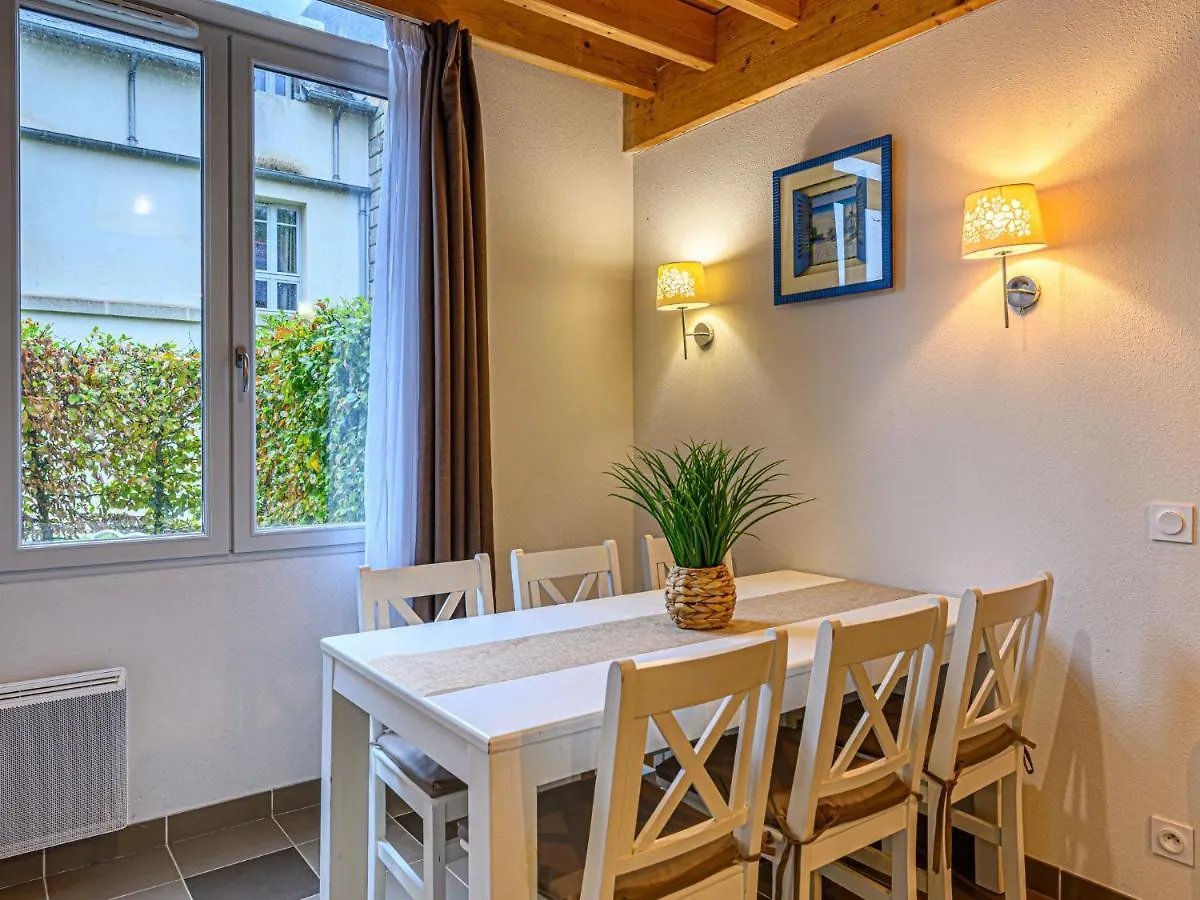 Villa Chateau De Kergonano- Dans L'Orangerie-4 By Interhome Baden 0*,  Frankrig