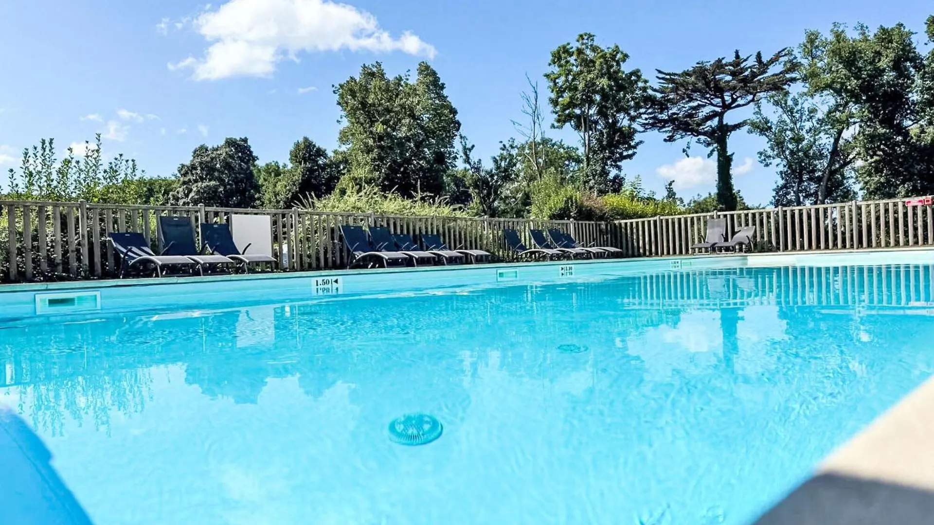 Villa Chateau De Kergonano- Dans L'Orangerie-4 By Interhome Baden Frankrig
